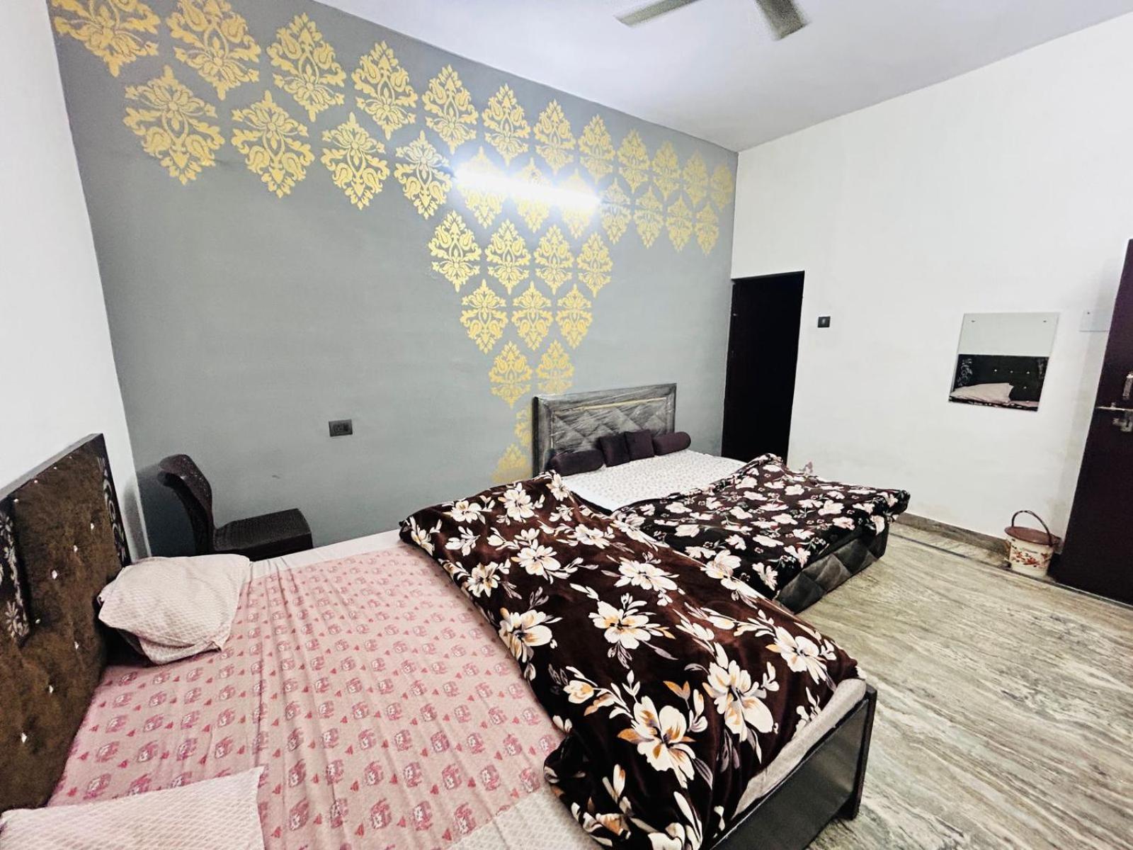 Agrawal Inn Guest House Mathura Luaran gambar
